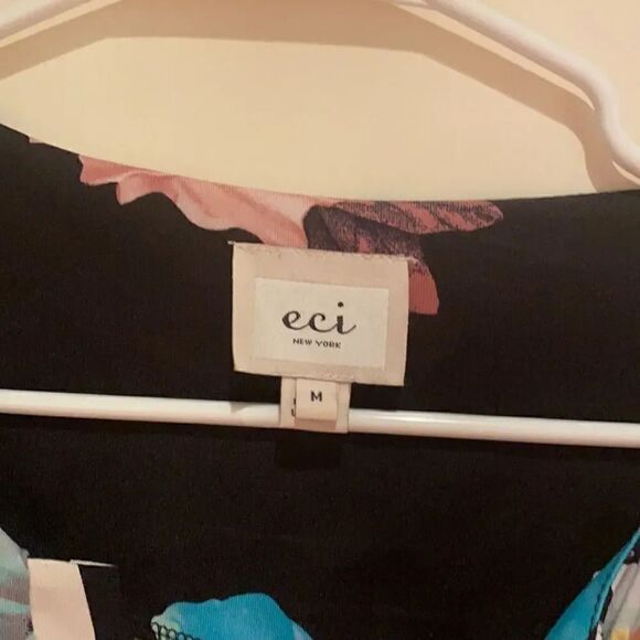 Asymmetrical floral V neck blouse M - Picture 2 of 3